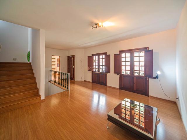 Casa / Sobrado para Venda em Juiz de Fora/MG Vale do Ipê 4 Quartos
