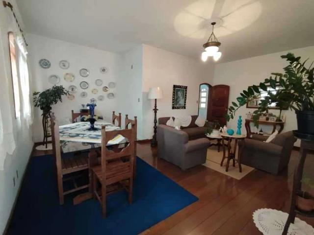 Casa / Sobrado para Venda em Juiz de Fora/MG Vila Ozanan 4 Quartos