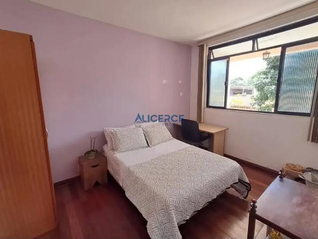 Casa / Sobrado para Venda em Juiz de Fora/MG Aeroporto 3 Quartos