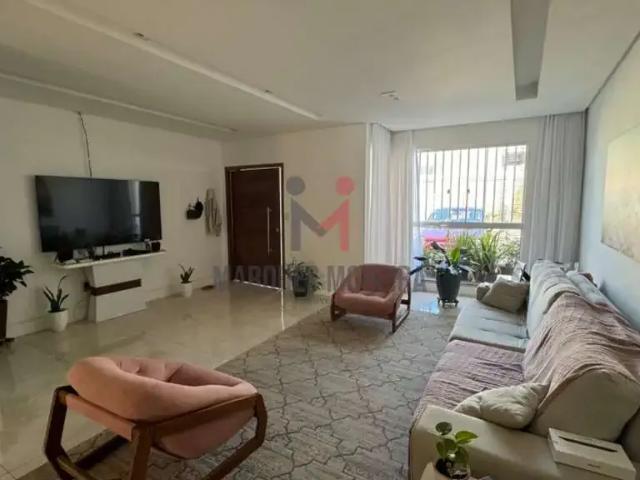 Casa / Sobrado para Venda em Juiz de Fora/MG Aeroporto 3 Quartos