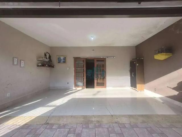 Casa / Sobrado para Venda em Juiz de Fora/MG Aeroporto 3 Quartos