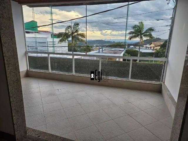 Casa / Sobrado para Venda em Juiz de Fora/MG Aeroporto 3 Quartos
