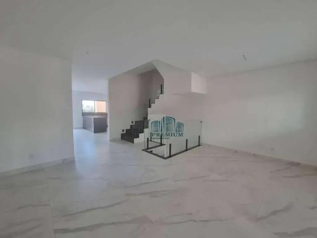 Casa / Sobrado para Venda em Juiz de Fora/MG Aeroporto 3 Quartos