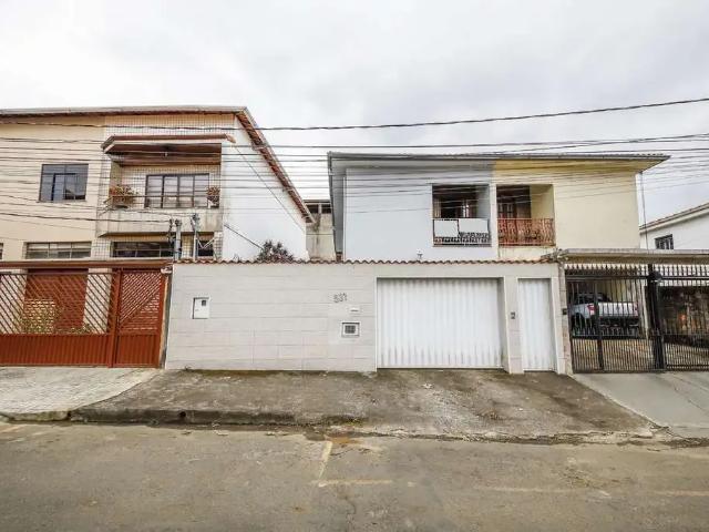 Casa / Sobrado para Venda em Juiz de Fora/MG Aeroporto 4 Quartos