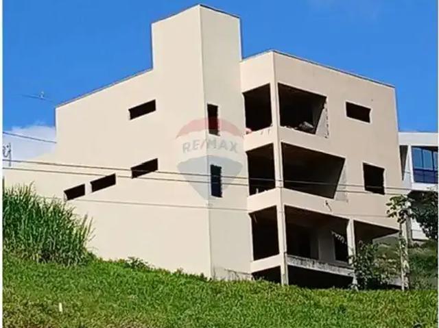 Casa / Sobrado para Venda em Juiz de Fora/MG Aeroporto 5 Quartos