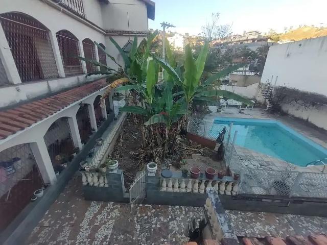 Casa / Sobrado para Venda em Juiz de Fora/MG Bandeirantes 8 Quartos