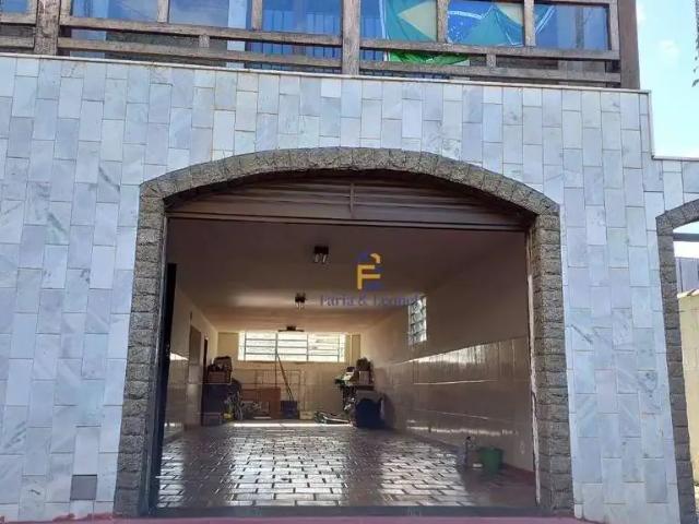 Casa / Sobrado para Venda em Juiz de Fora/MG Bairu 4 Quartos