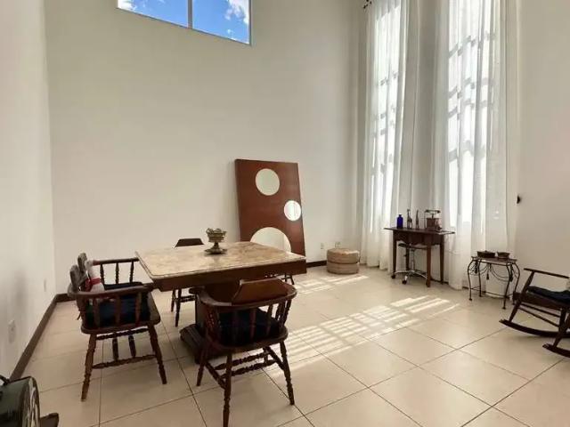 Casa / Sobrado para Venda em Juiz de Fora/MG Bairu 4 Quartos