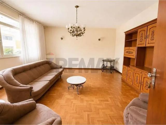 Casa / Sobrado para Venda em Juiz de Fora/MG Bairu 4 Quartos