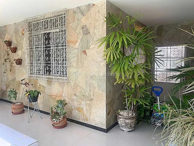 Casa / Sobrado para Venda em Juiz de Fora/MG Bairu 5 Quartos