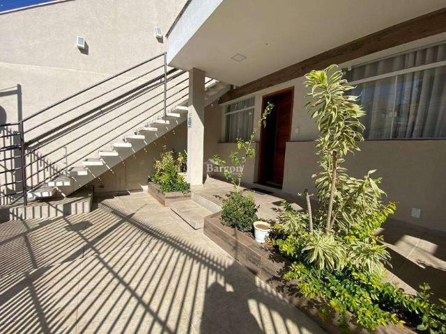 Casa / Sobrado para Venda em Juiz de Fora/MG Bairu 6 Quartos