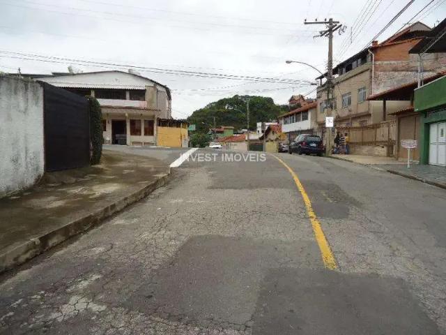 Casa / Sobrado para Venda em Juiz de Fora/MG Bairu 3 Quartos