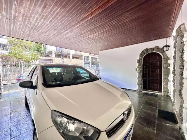 Casa / Sobrado para Venda em Juiz de Fora/MG Bom Pastor 4 Quartos