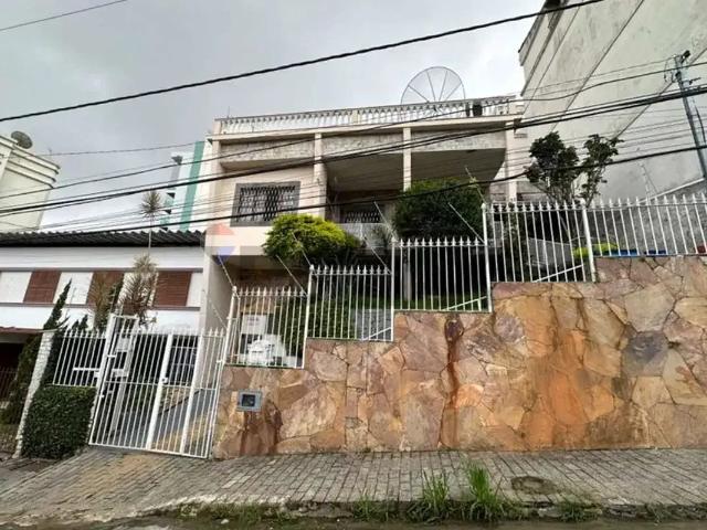 Casa / Sobrado para Venda em Juiz de Fora/MG Bom Pastor 4 Quartos