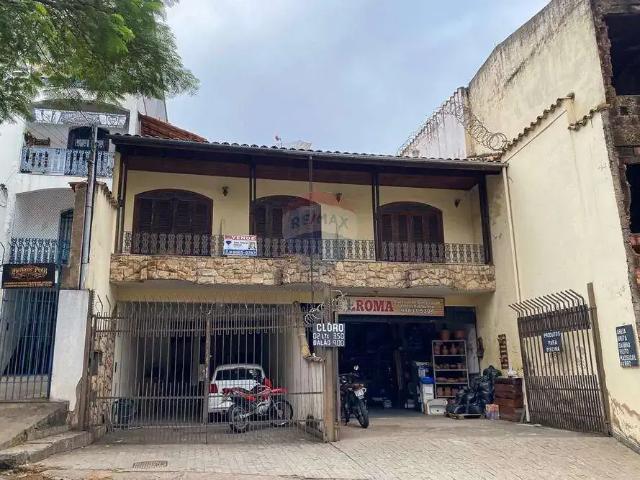 Casa / Sobrado para Venda em Juiz de Fora/MG Bonfim 5 Quartos