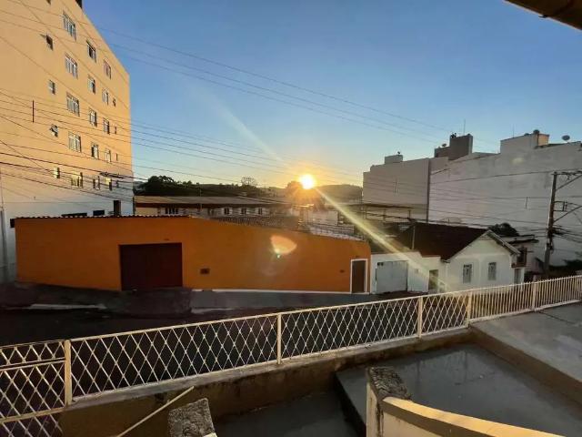 Casa / Sobrado para Venda em Juiz de Fora/MG Boa Vista 3 Quartos