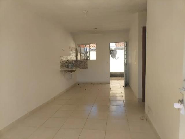 Casa / Sobrado para Venda em Juiz de Fora/MG Borboleta 2 Quartos