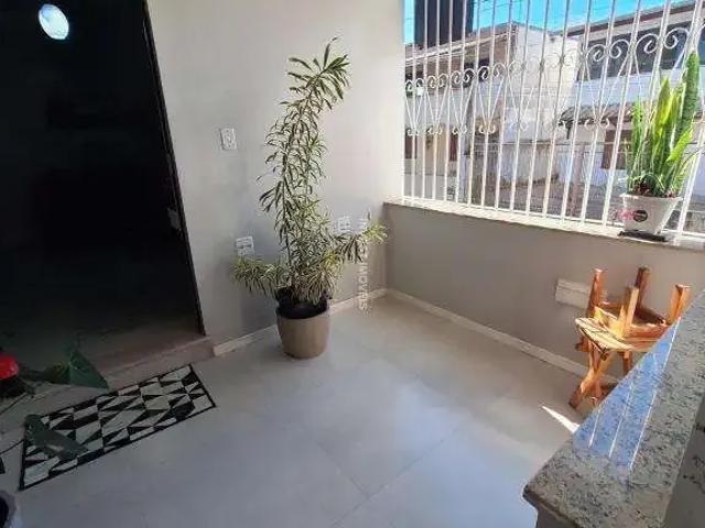 Casa / Sobrado para Venda em Juiz de Fora/MG Carlos Chagas 4 Quartos