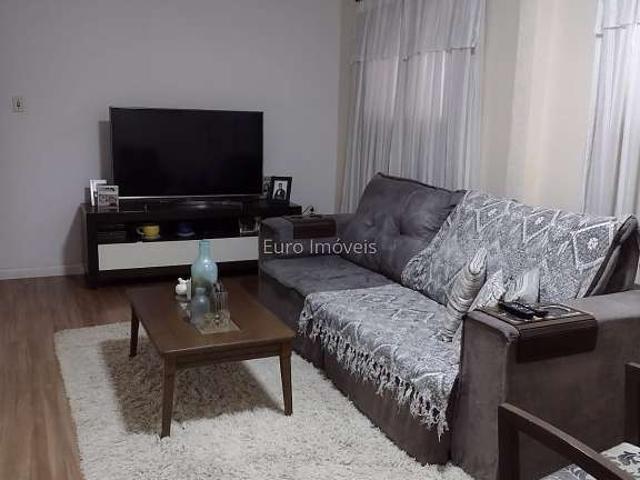 Casa / Sobrado para Venda em Juiz de Fora/MG Centenário 3 Quartos
