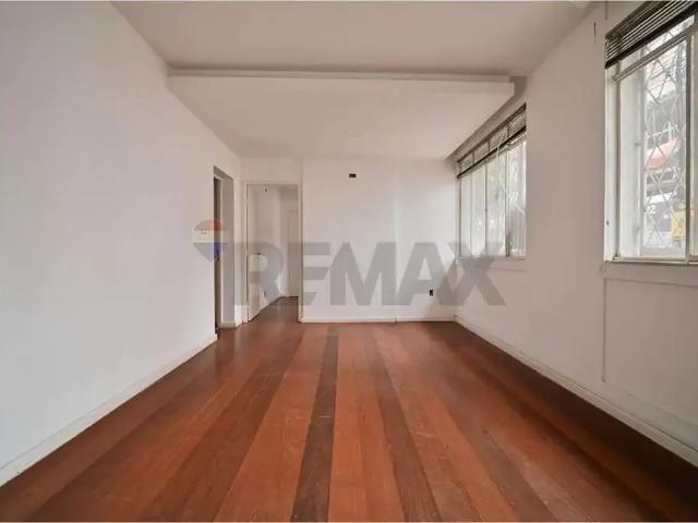 Casa / Sobrado para Venda em Juiz de Fora/MG Centro 3 Quartos