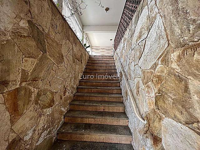 Casa / Sobrado para Venda em Juiz de Fora/MG Centro 5 Quartos