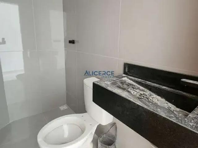 Casa / Sobrado para Venda em Juiz de Fora/MG Cerâmica 2 Quartos