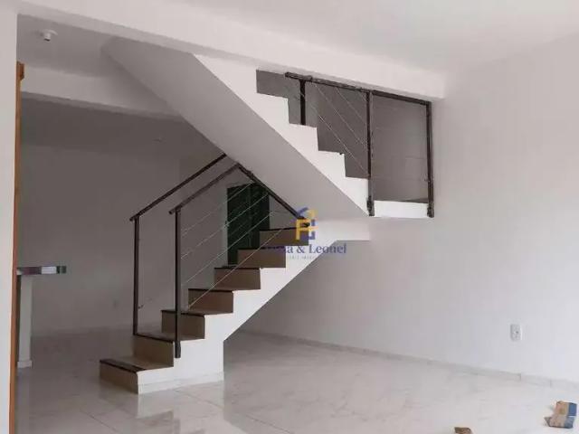 Casa / Sobrado para Venda em Juiz de Fora/MG Cerâmica 2 Quartos