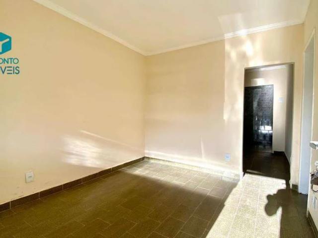 Casa / Sobrado para Venda em Juiz de Fora/MG Cerâmica 2 Quartos