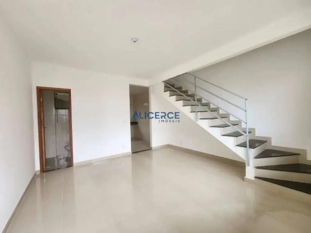 Casa / Sobrado para Venda em Juiz de Fora/MG Cerâmica 2 Quartos