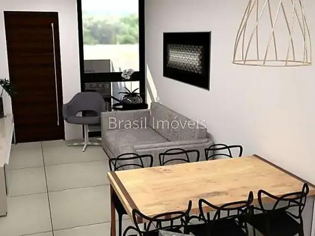 Casa / Sobrado para Venda em Juiz de Fora/MG Cerâmica 3 Quartos