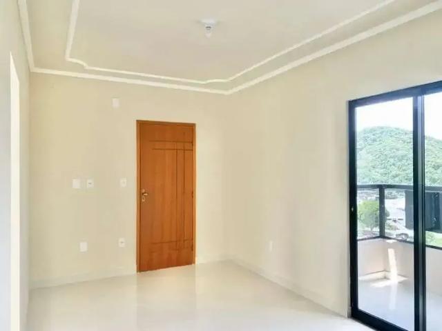 Casa / Sobrado para Venda em Juiz de Fora/MG Cerâmica 3 Quartos