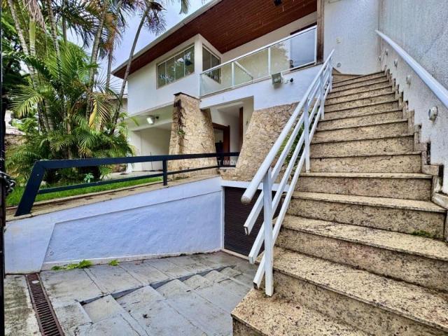 Casa / Sobrado para Venda em Juiz de Fora/MG Cidade Jardim 4 Quartos