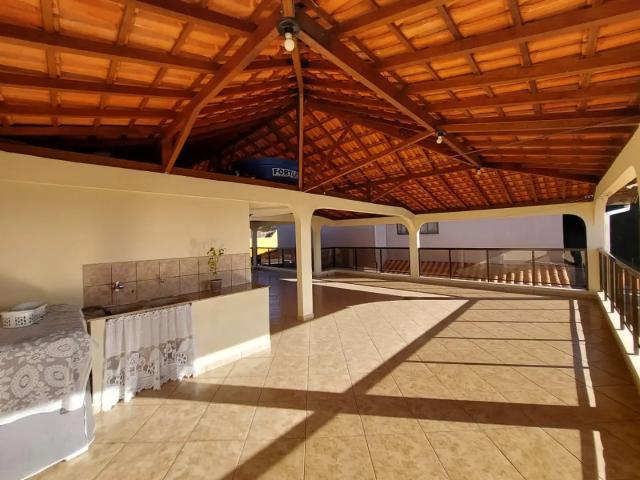 Casa / Sobrado para Venda em Juiz de Fora/MG Democrata 3 Quartos