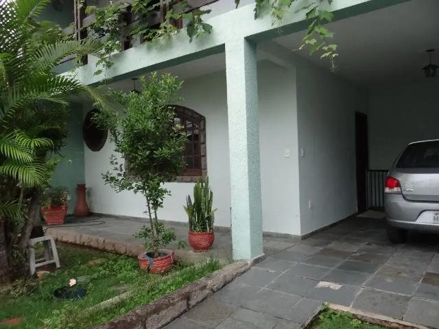 Casa / Sobrado para Venda em Juiz de Fora/MG Democrata 5 Quartos