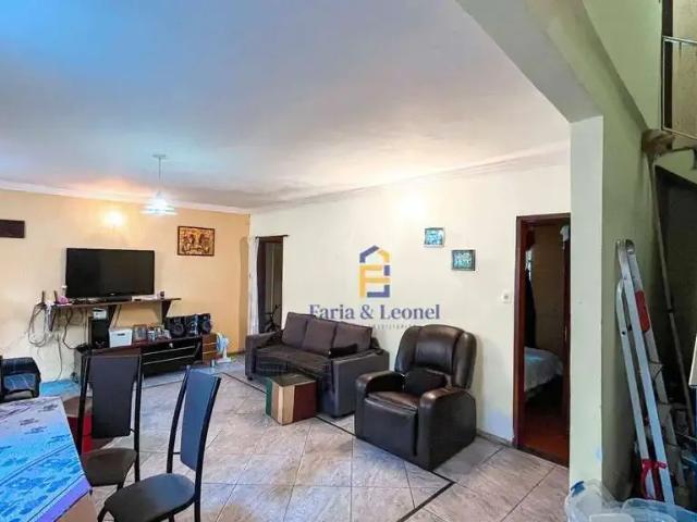 Casa / Sobrado para Venda em Juiz de Fora/MG Eldorado 4 Quartos