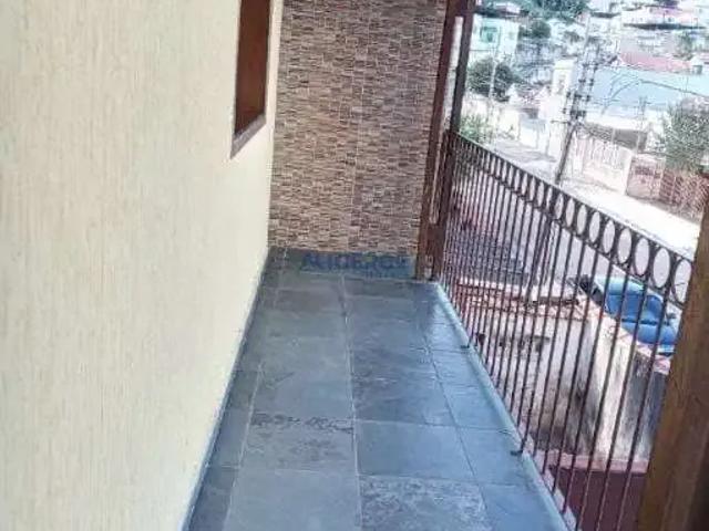 Casa / Sobrado para Venda em Juiz de Fora/MG Fábrica 3 Quartos