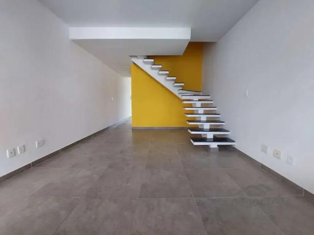 Casa / Sobrado para Venda em Juiz de Fora/MG Fontesville 3 Quartos