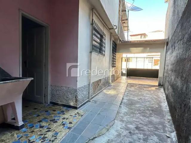 Casa / Sobrado para Venda em Juiz de Fora/MG Grajaú 3 Quartos