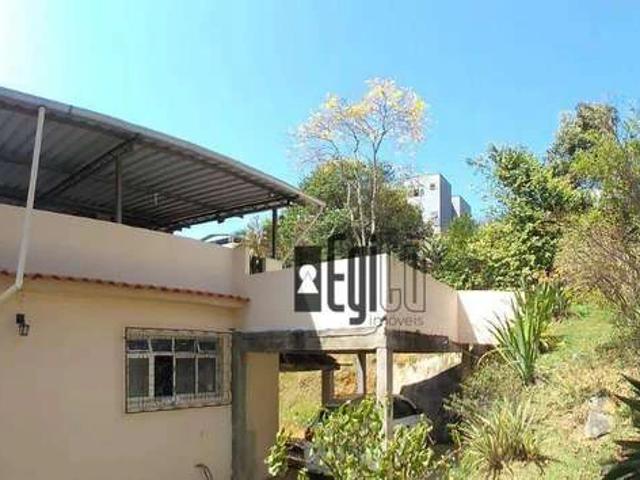 Casa / Sobrado para Venda em Juiz de Fora/MG Grama 3 Quartos