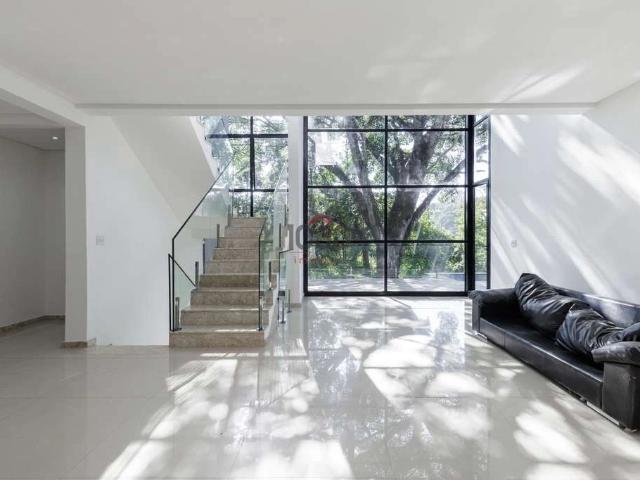 Casa / Sobrado para Venda em Juiz de Fora/MG Granville 4 Quartos