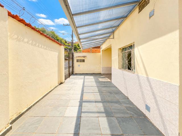 Casa / Sobrado para Venda em Juiz de Fora/MG Ipiranga 3 Quartos
