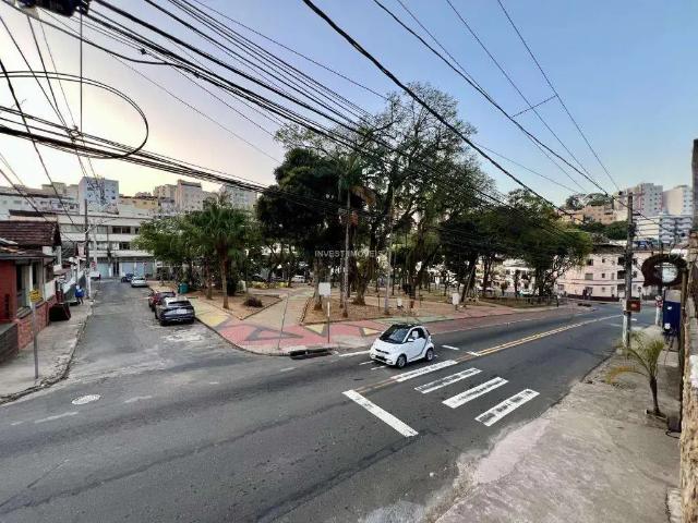 Casa / Sobrado para Venda em Juiz de Fora/MG Jardim Glória 3 Quartos
