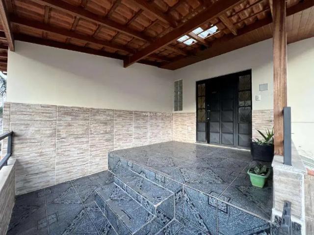 Casa / Sobrado para Venda em Juiz de Fora/MG Jardim Glória 3 Quartos