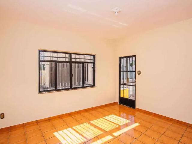 Casa / Sobrado para Venda em Juiz de Fora/MG Jardim Glória 3 Quartos