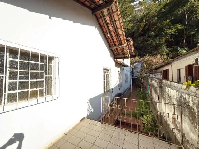 Casa / Sobrado para Venda em Juiz de Fora/MG Jardim Glória 4 Quartos