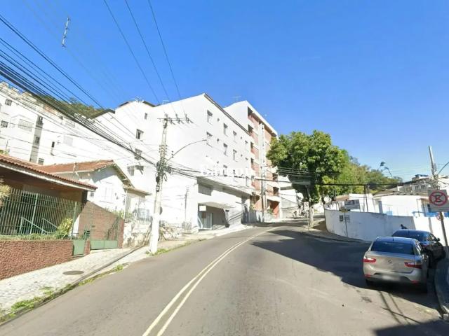 Casa / Sobrado para Venda em Juiz de Fora/MG Jardim Glória 4 Quartos