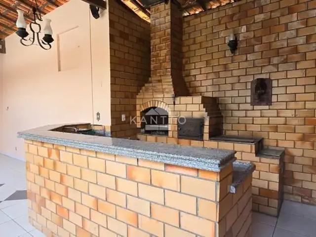 Casa / Sobrado para Venda em Juiz de Fora/MG Jardim do Sol 4 Quartos