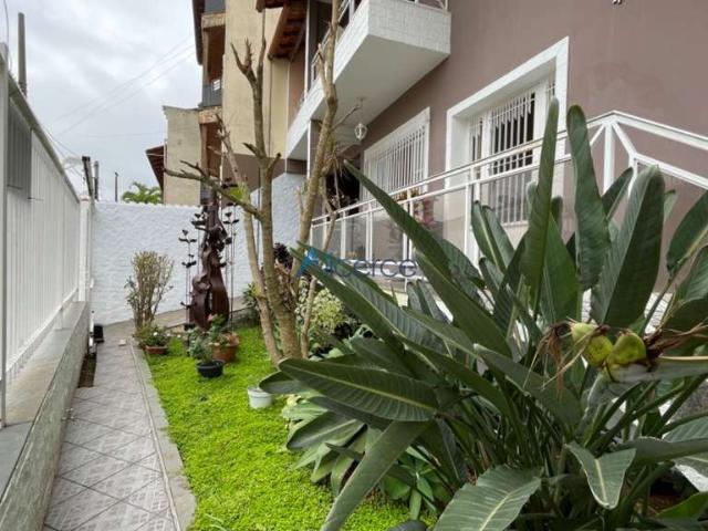 Casa / Sobrado para Venda em Juiz de Fora/MG Bosque dos Pinheiros 4 Quartos