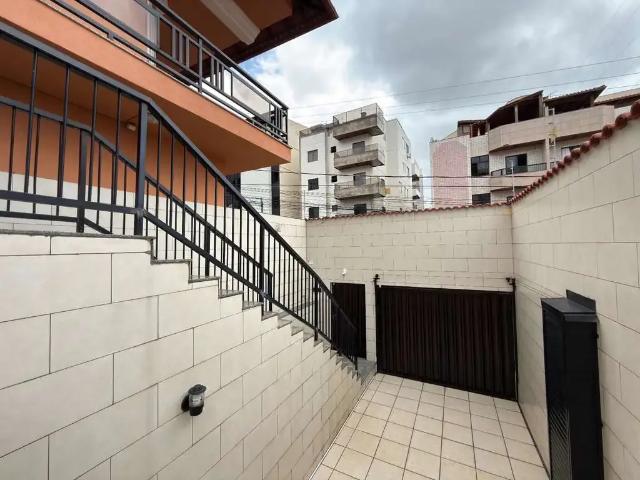 Casa / Sobrado para Venda em Juiz de Fora/MG Jardim das Laranjeiras 2 Quartos