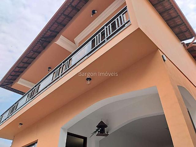 Casa / Sobrado para Venda em Juiz de Fora/MG Jardim das Laranjeiras 3 Quartos